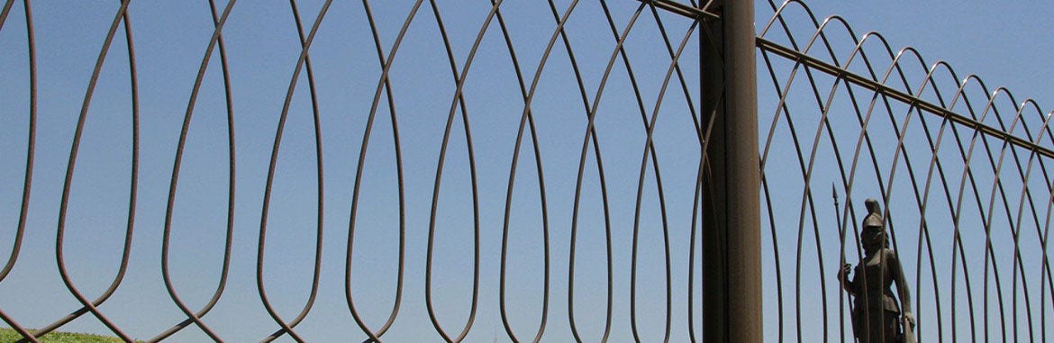 LlegÃ³ una nueva malla para cerrar espacios