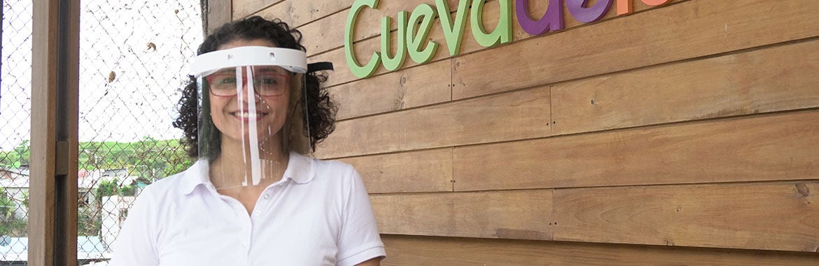 Jóvenes de La Carpio desarrollan caretas protectoras