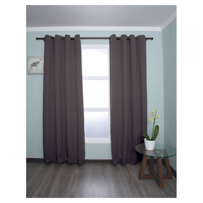 Cortina blackout liso marrón 229 x 137 cm
