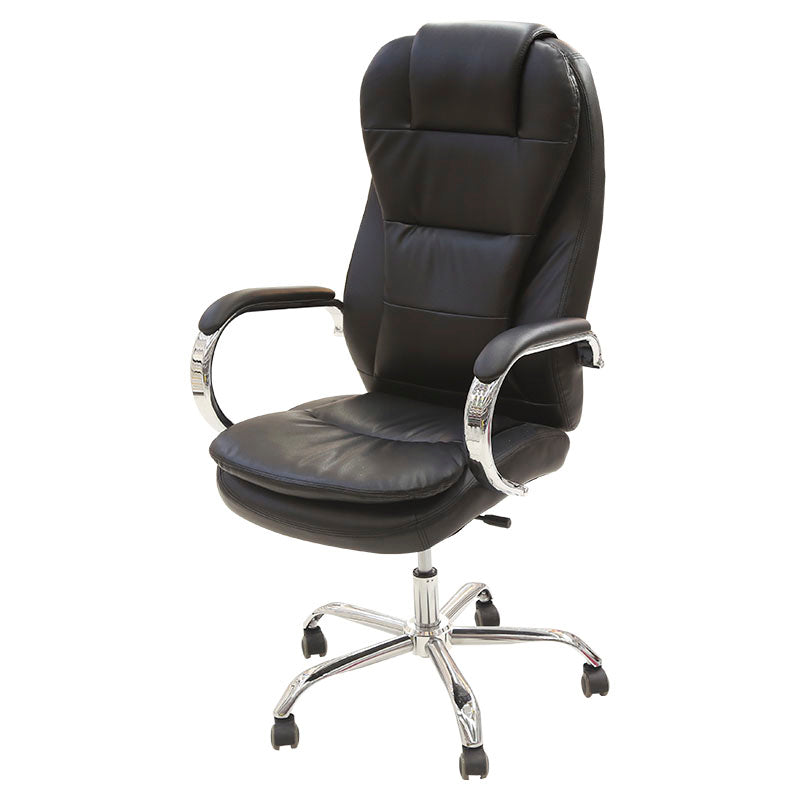 Silla ejecutiva de cuerina negra y base metálica