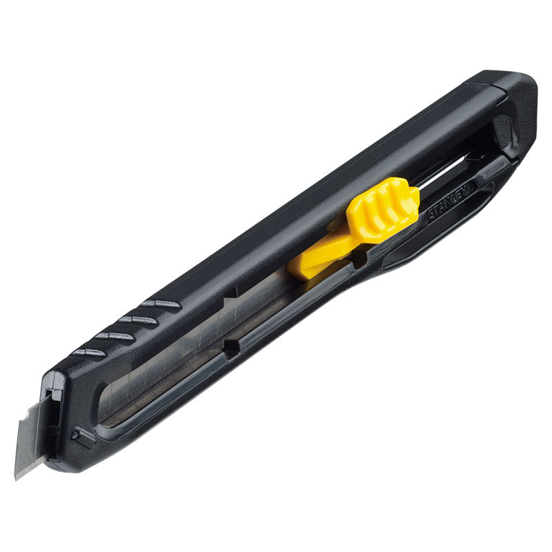 Cúter retráctil plástico 9 mm Stanley