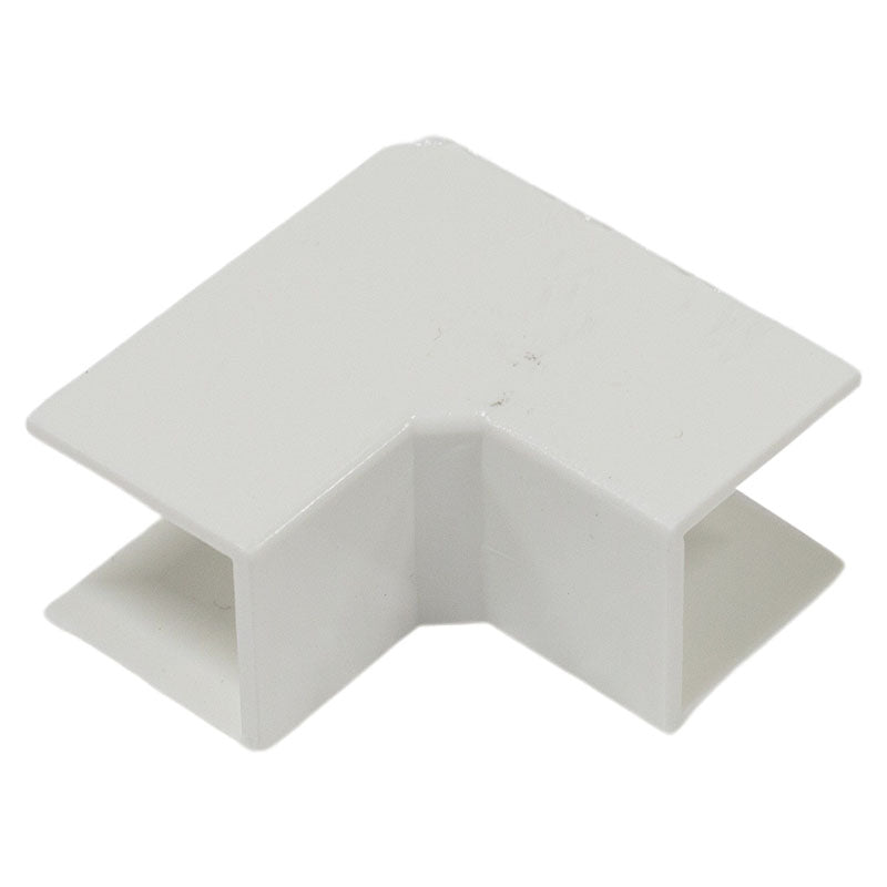 Internal angle for trunking 15 x 17 mm (1.5 x 1.7 cm)