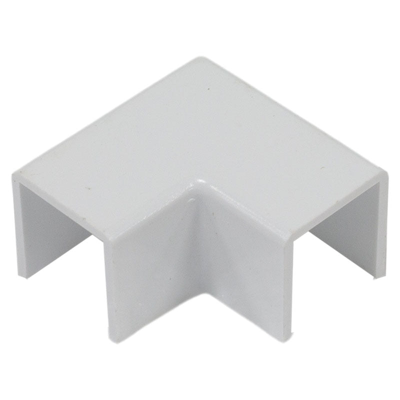Flat angle for trunking 15 x 17 mm (1.5 x 1.7 cm)