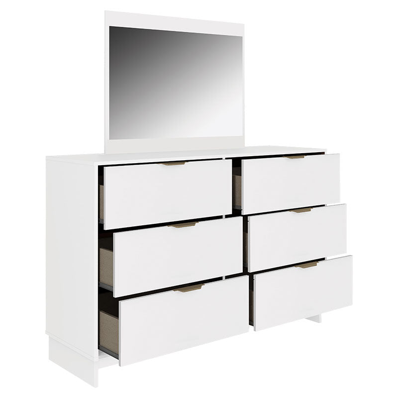 White MDP dresser 140 x 170 x 45 cm
