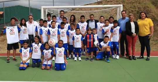 <a href="https://cr.epaenlinea.com/accion-social/ayudar-es-accion/cancha-los-geranios.html" title="Cancha Los Geranios |  Ferretería EPA">Cancha Los Geranios</a>
