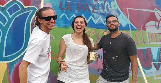 <a href="https://cr.epaenlinea.com/accion-social/ayudar-es-alianza/pintando-tirrases.html" title="Pintando Tirrases  |  Ferretería EPA">Pintando Tirrases</a>