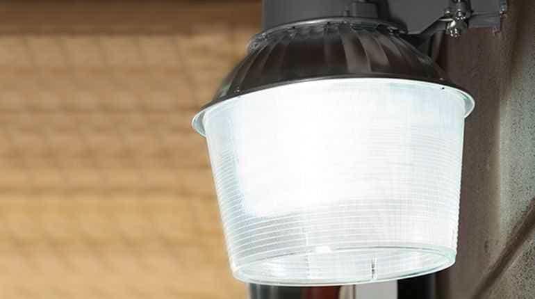 Lámpara para exterior con fotocelda luz fría CFL
